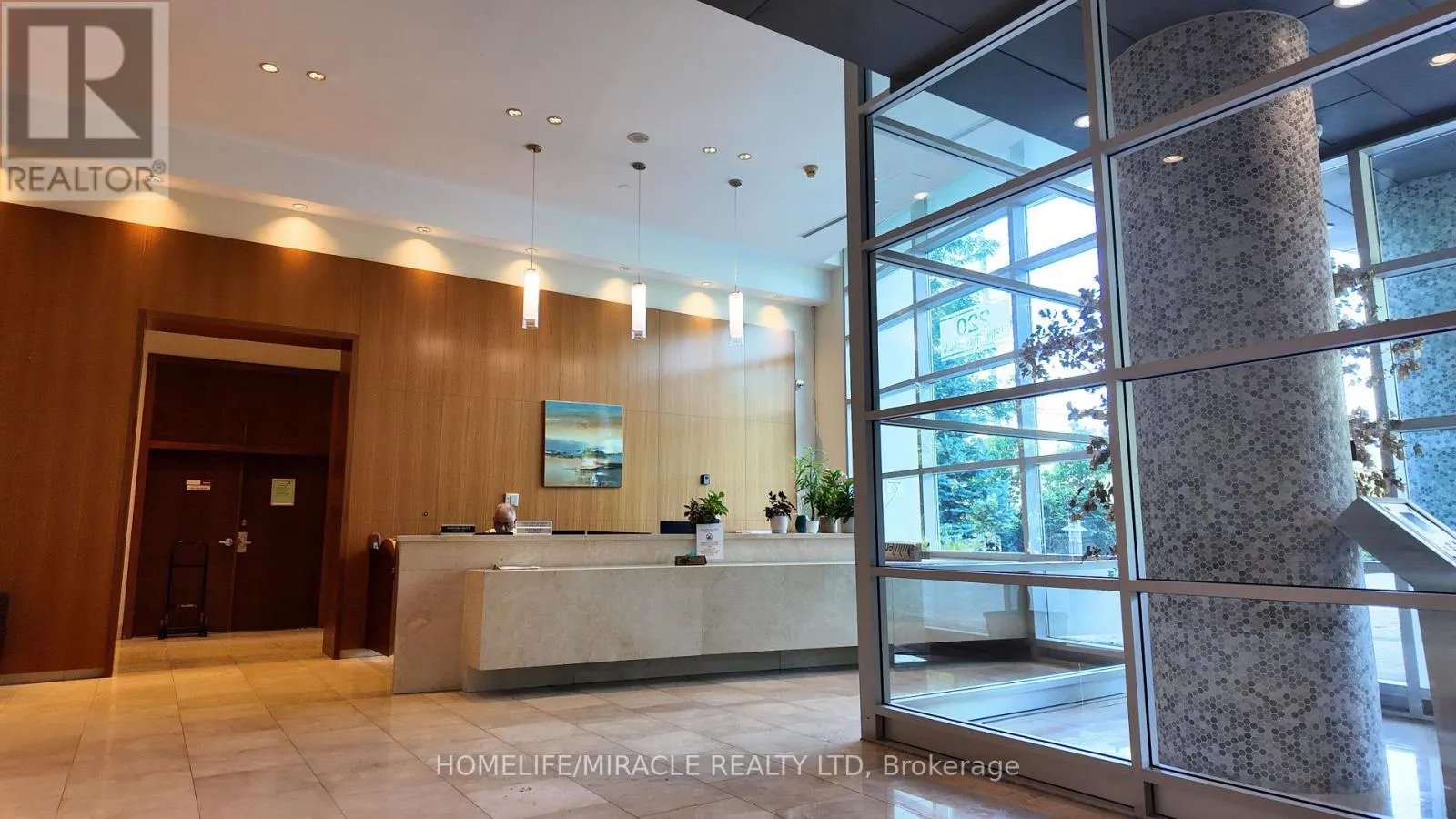 2803 - 220 BURNHAMTHORPE ROAD W