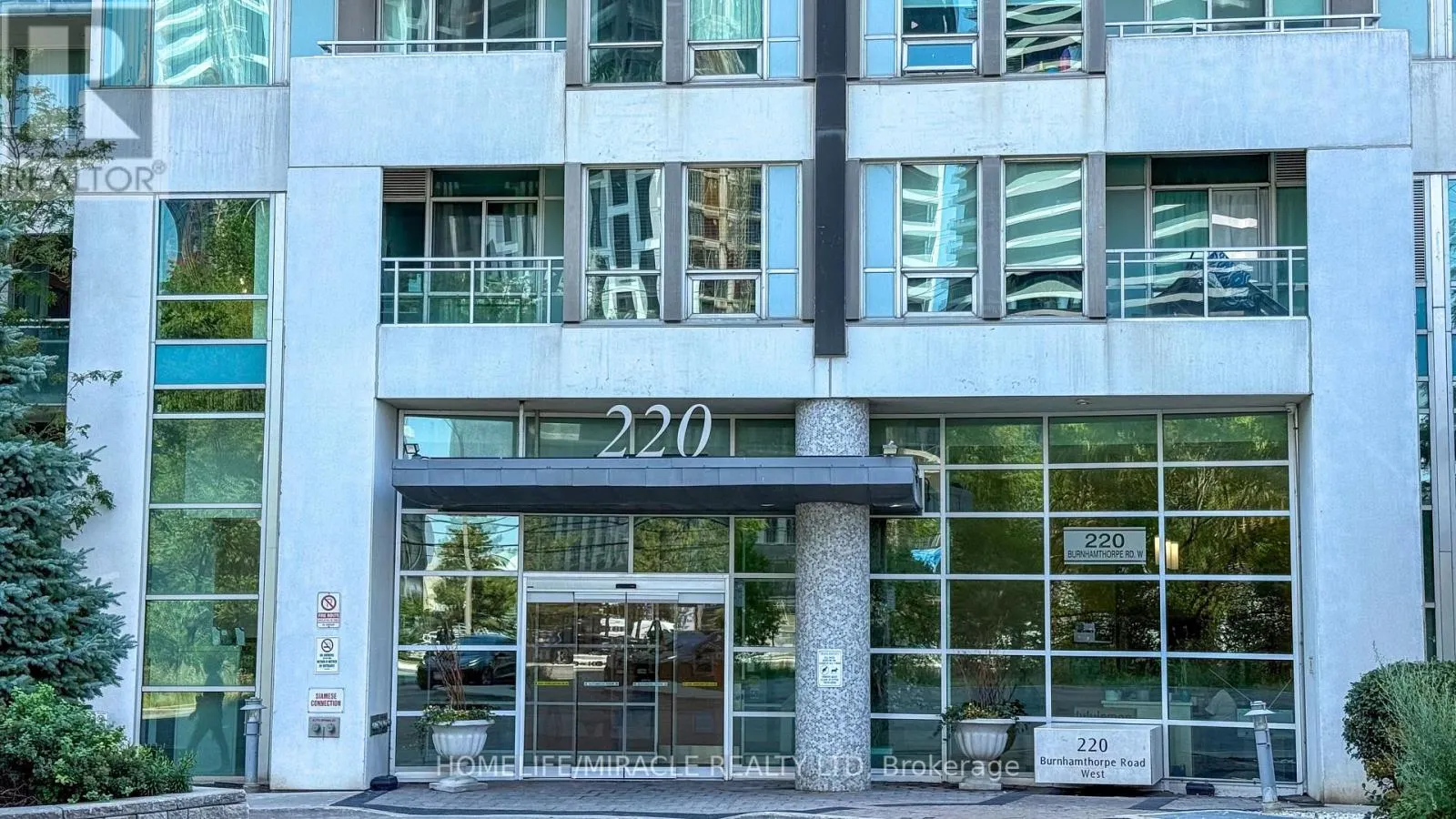 2803 - 220 BURNHAMTHORPE ROAD W
