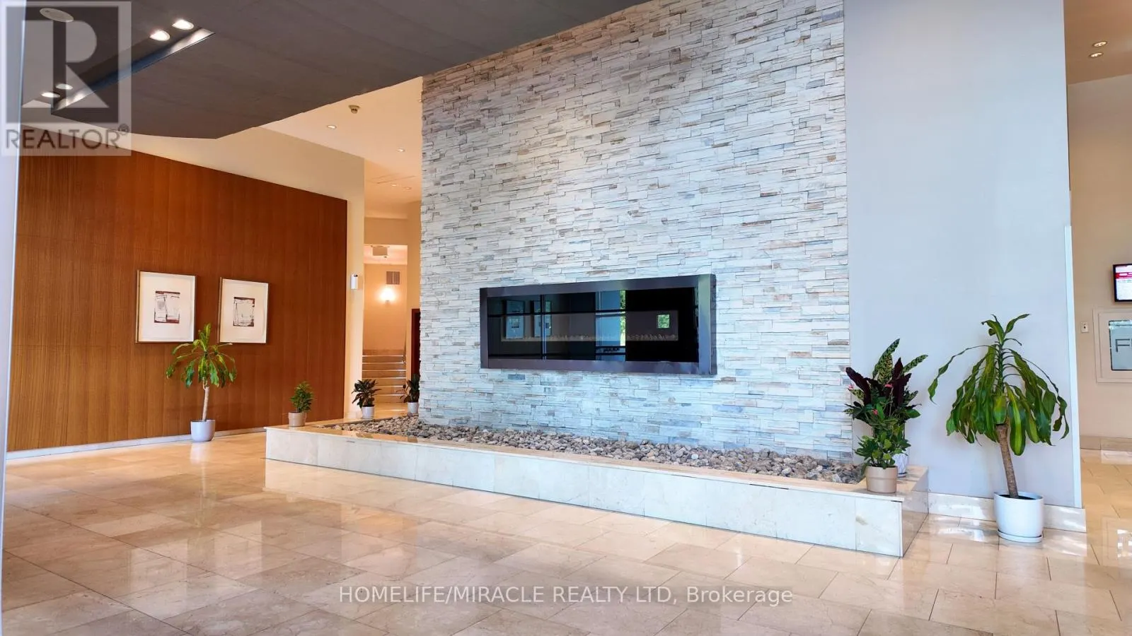 2803 - 220 BURNHAMTHORPE ROAD W