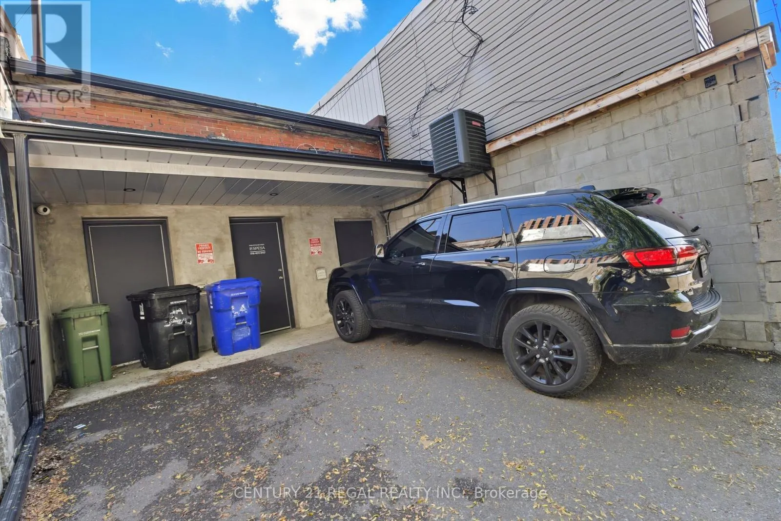 1700 ST CLAIR AVENUE W