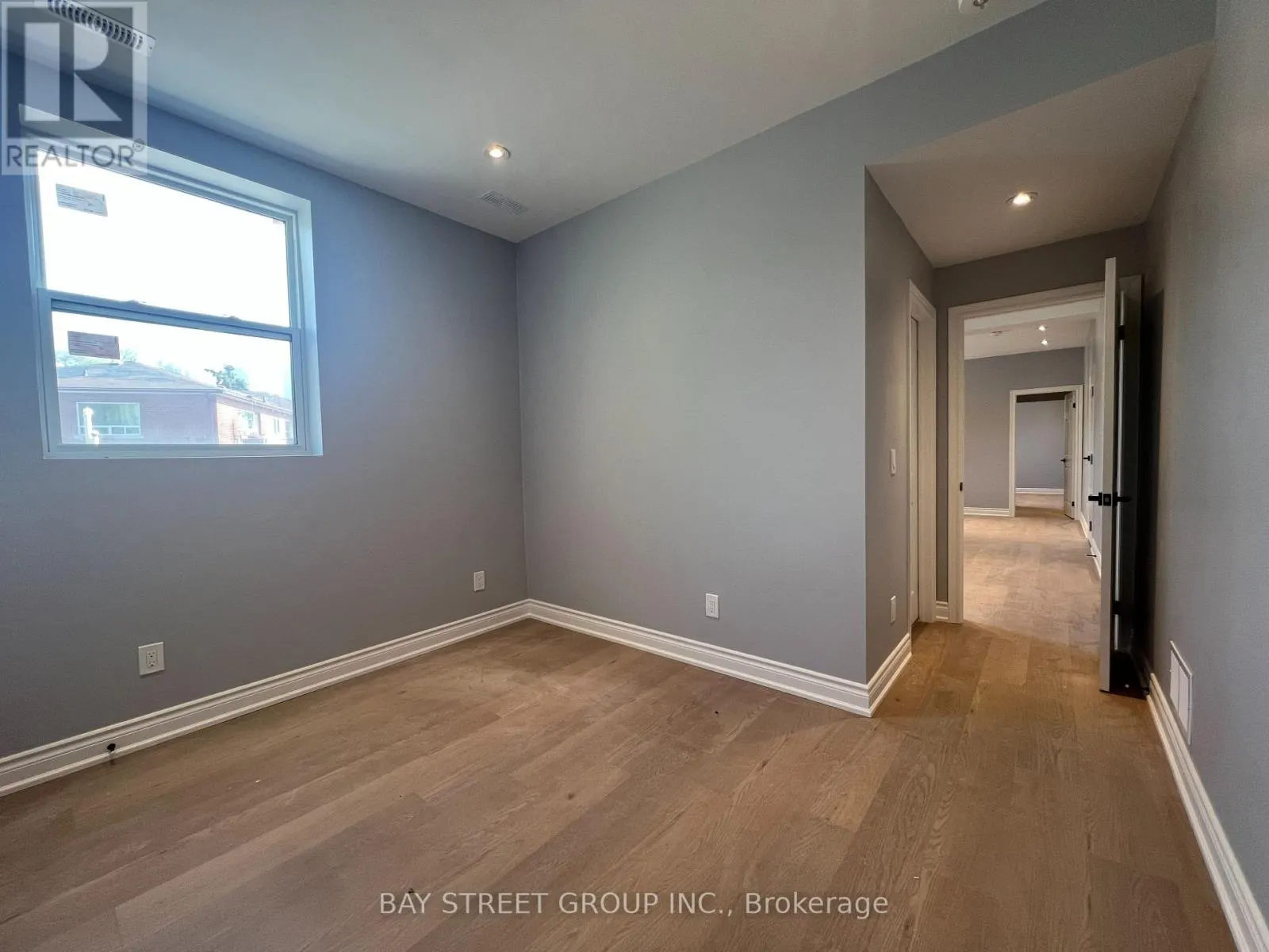 202 - 2386 LAKE SHORE BOULEVARD W