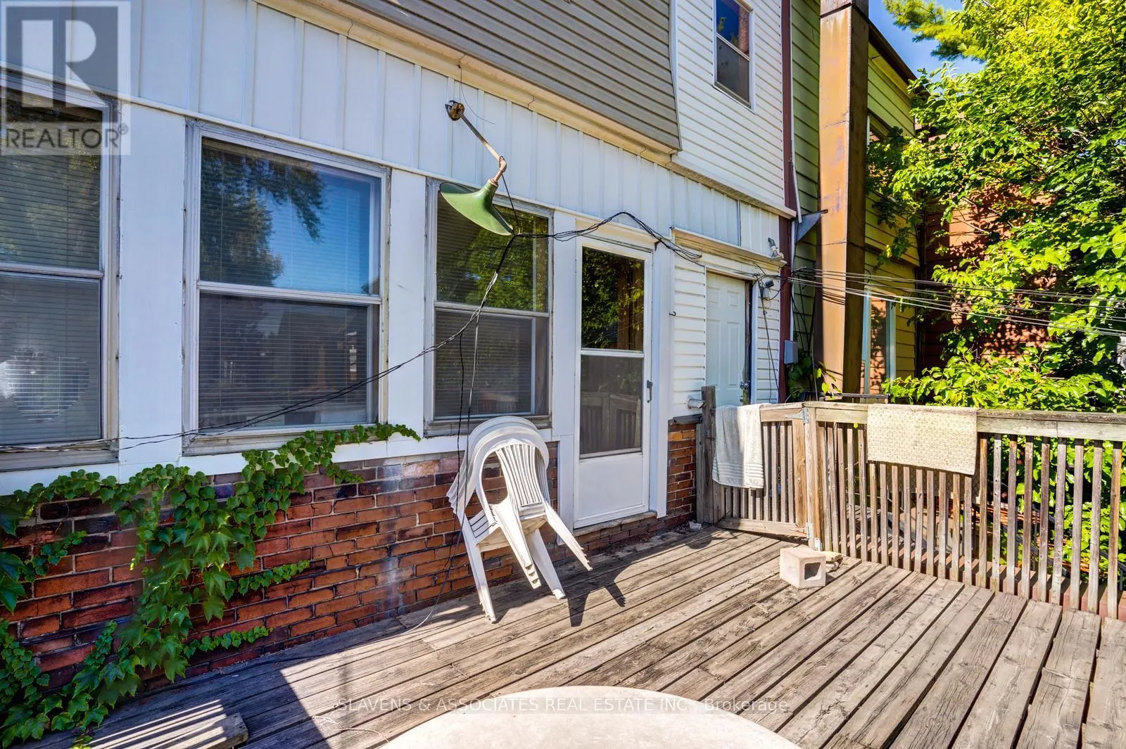 165 RONCESVALLES AVENUE