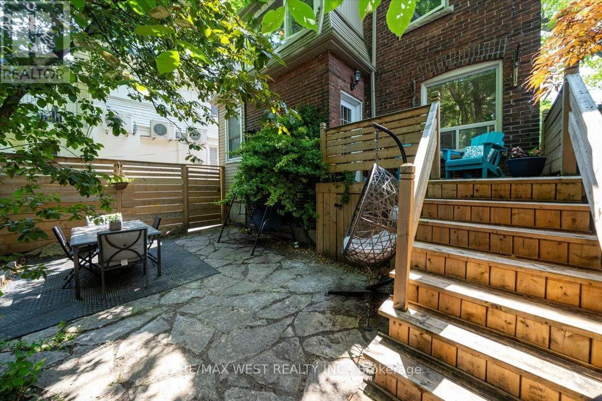 206 HOWARD PARK AVENUE