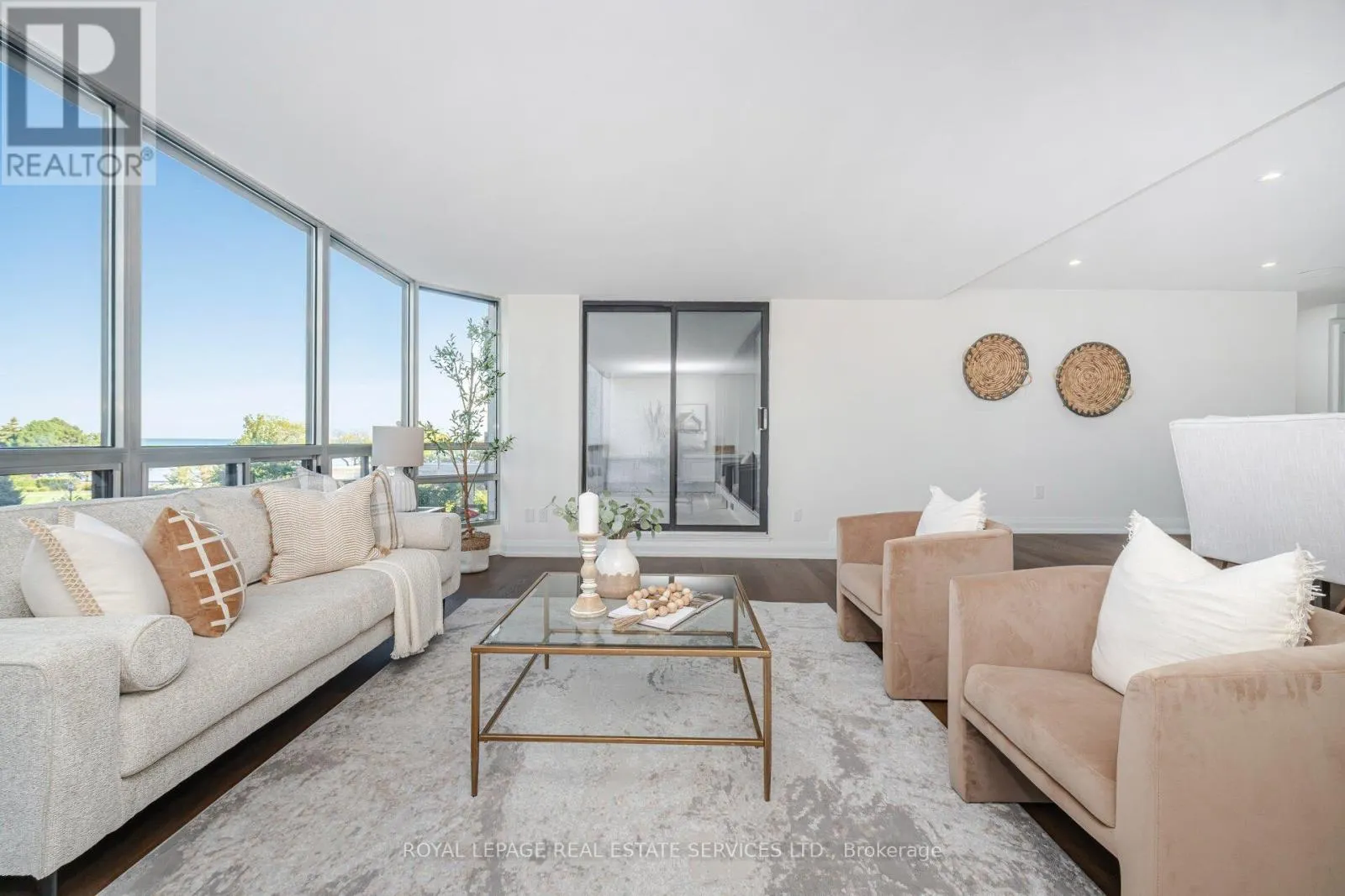 306 - 2180 MARINE DRIVE