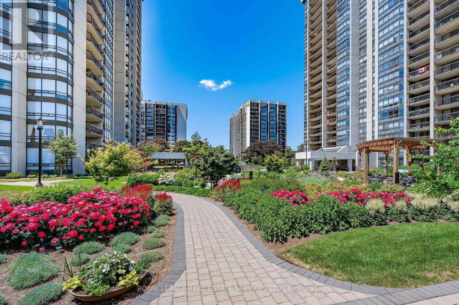 306 - 2180 MARINE DRIVE