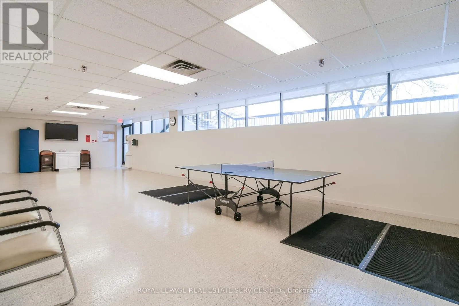 306 - 2180 MARINE DRIVE