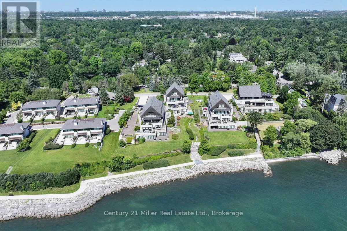 26 - 10 MAPLE GROVE DRIVE, #26