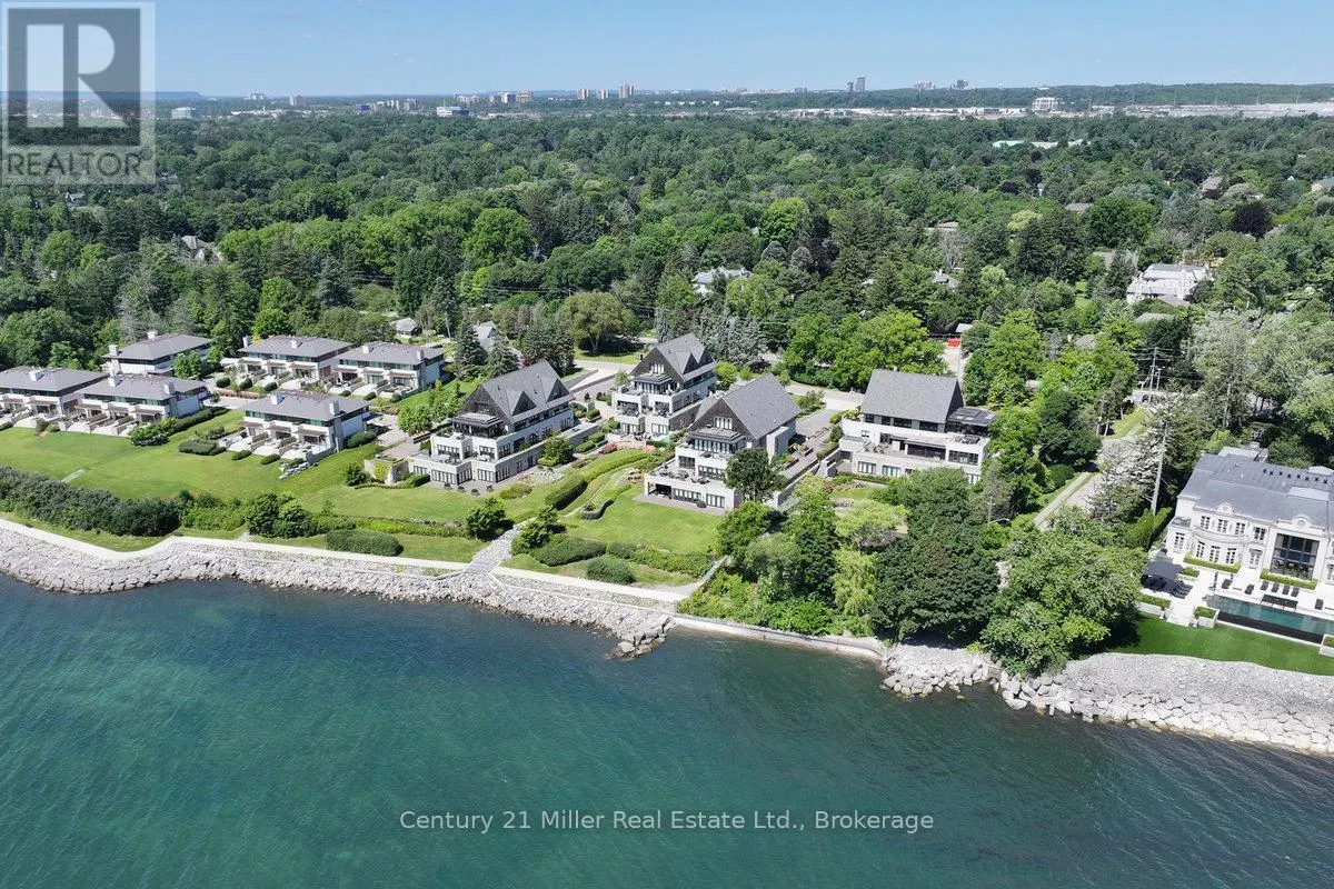 26 - 10 MAPLE GROVE DRIVE, #26