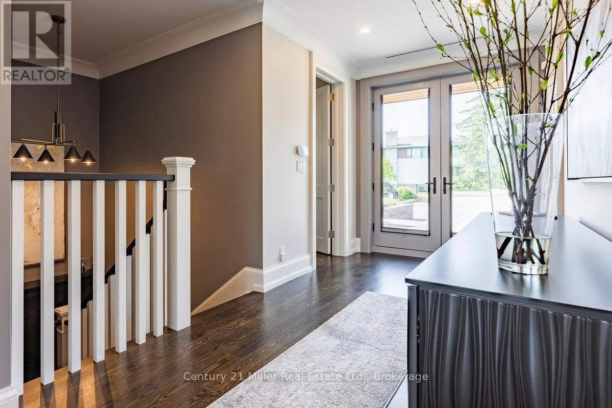 26 - 10 MAPLE GROVE DRIVE, #26