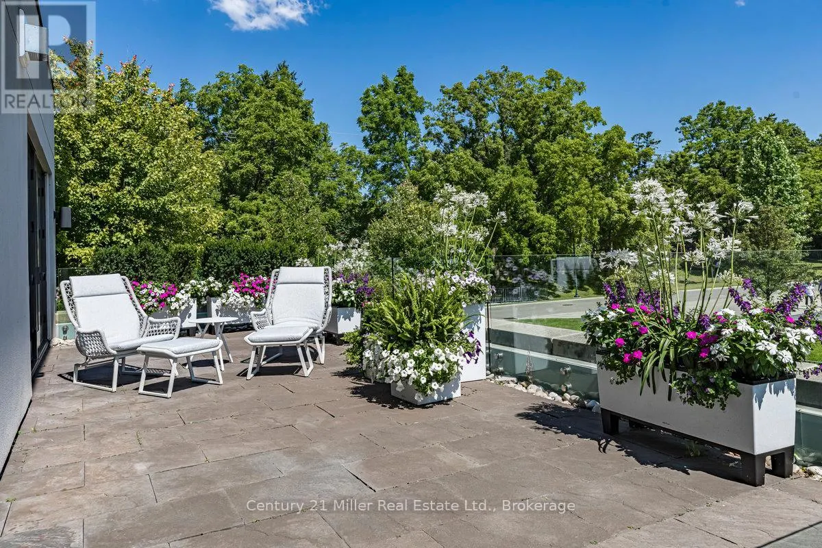 26 - 10 MAPLE GROVE DRIVE, #26