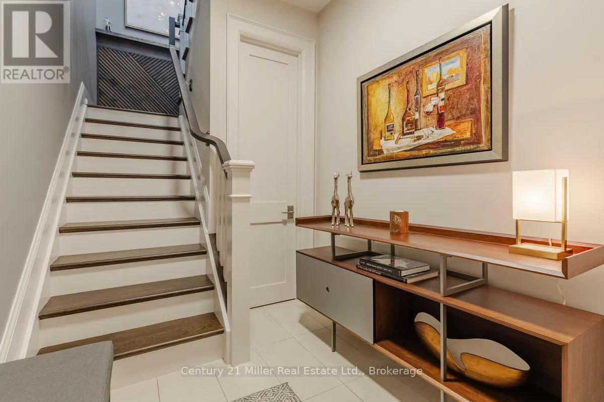 26 - 10 MAPLE GROVE DRIVE, #26