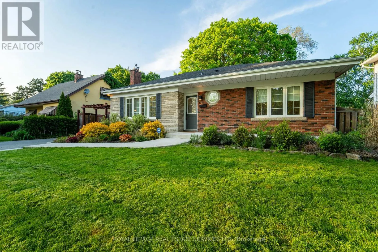 1071 JOAN DRIVE