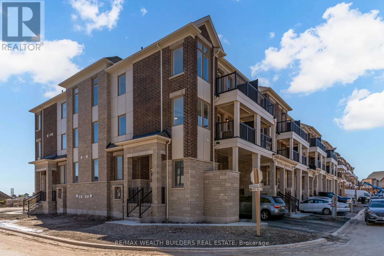 1 KINGS HILL DRIVE