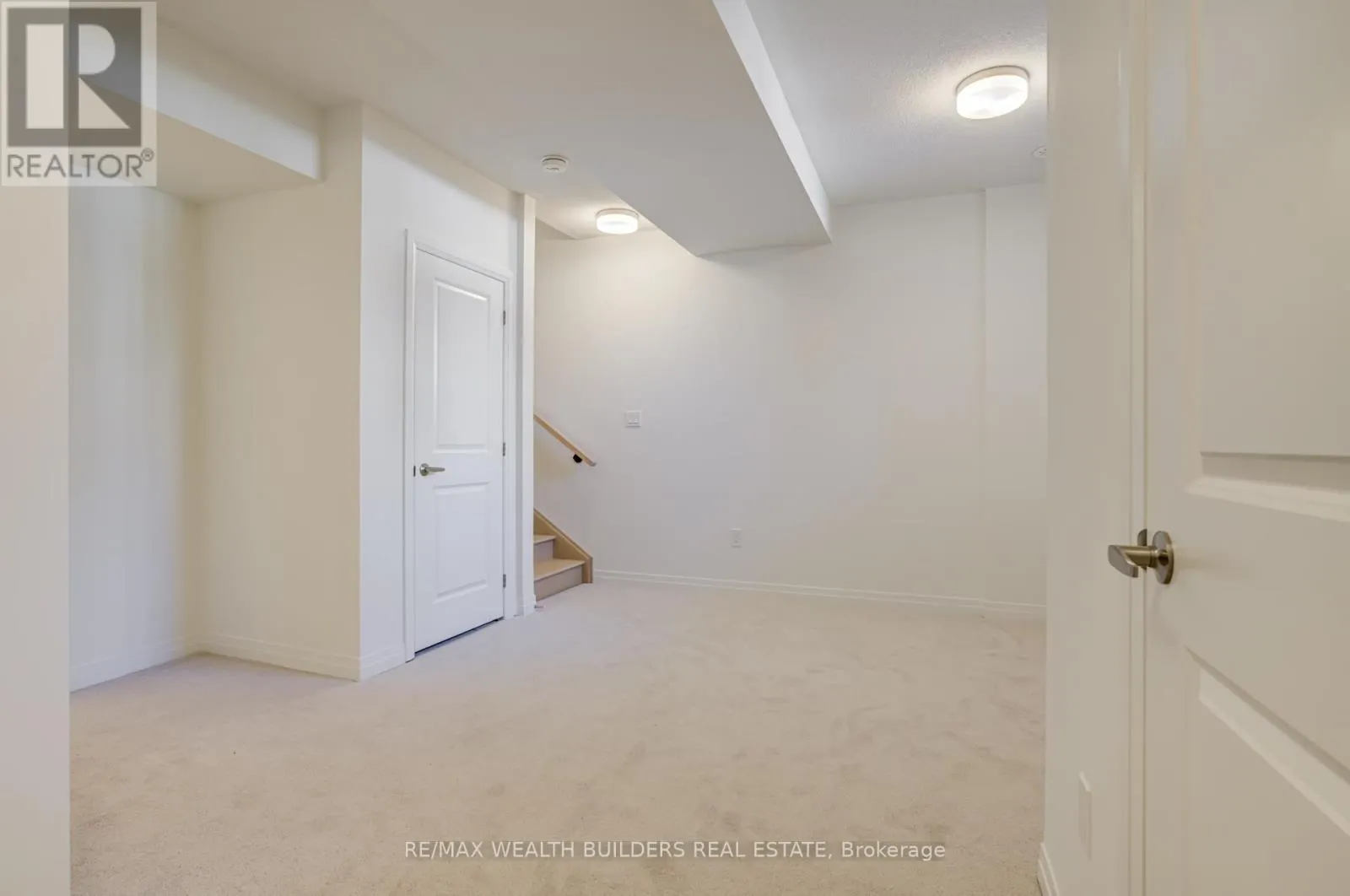 1 KINGS HILL DRIVE