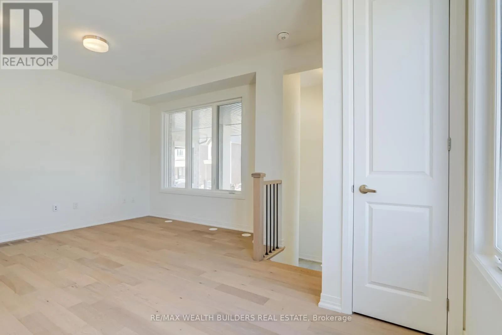 1 KINGS HILL DRIVE