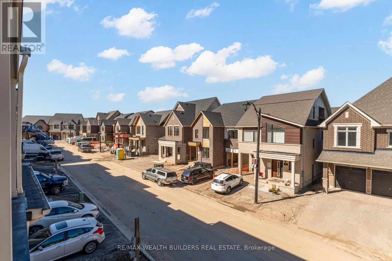 1 KINGS HILL DRIVE