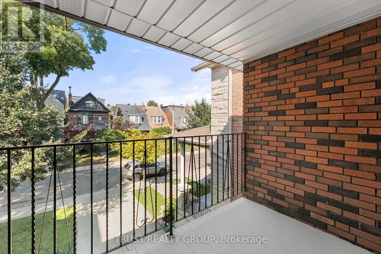 43 WESTMINSTER AVENUE