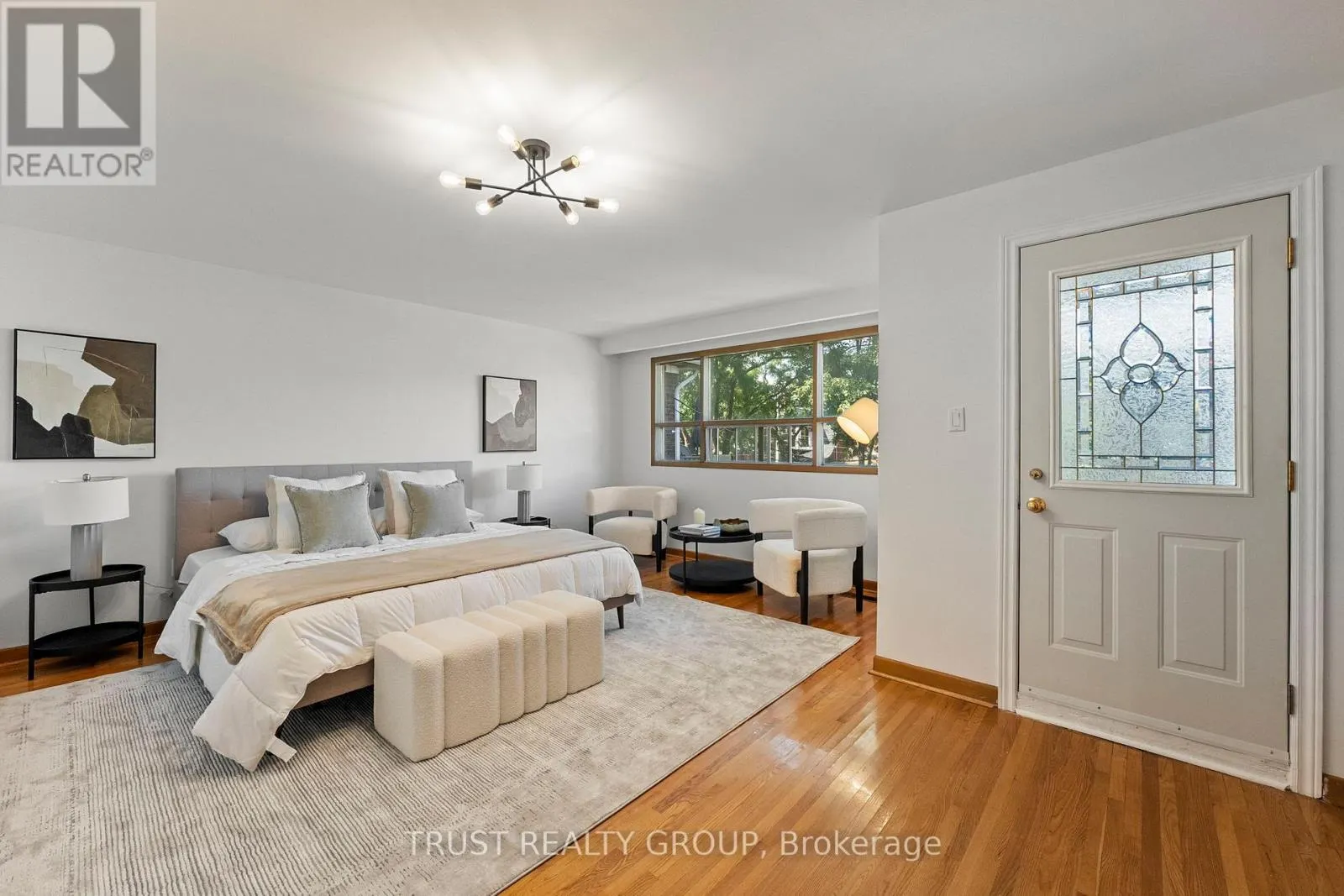 43 WESTMINSTER AVENUE