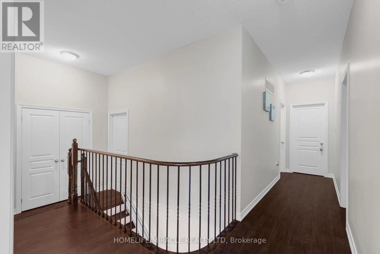 26 FITZGIBSON STREET