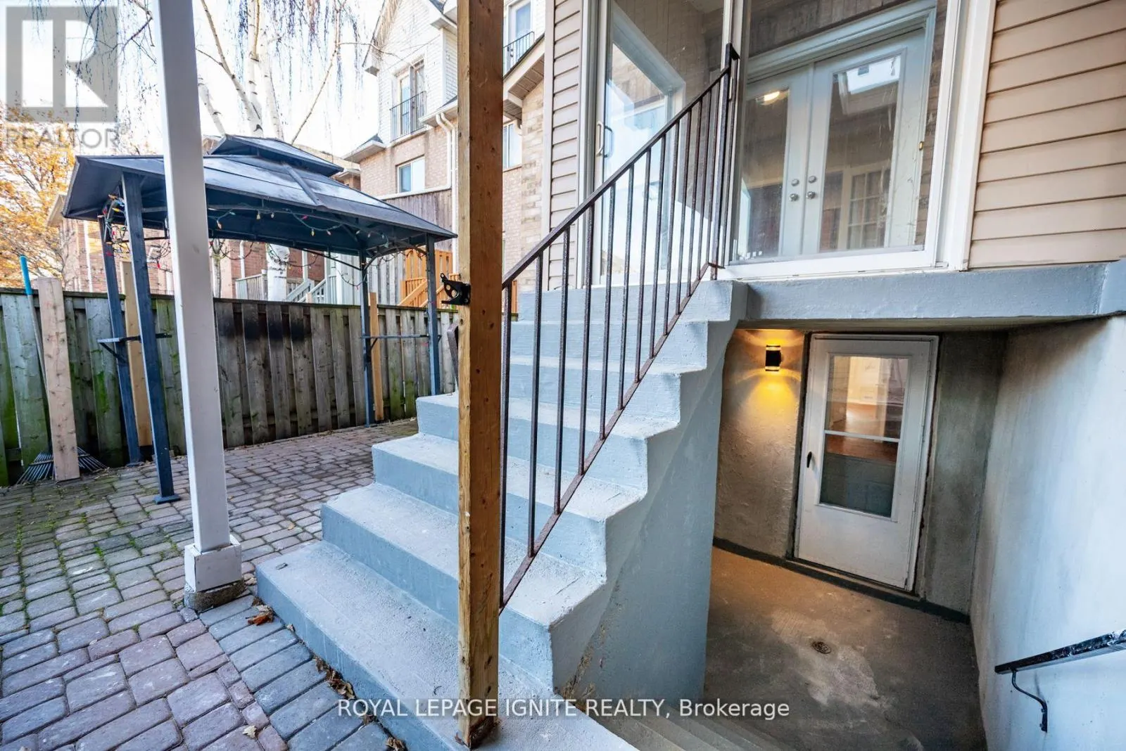UPPER - 176 WRIGHT AVENUE
