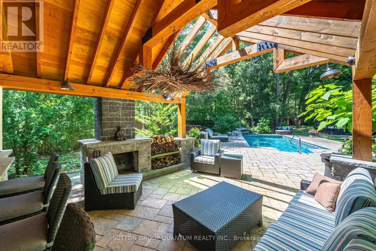1063 GREENOAKS DRIVE
