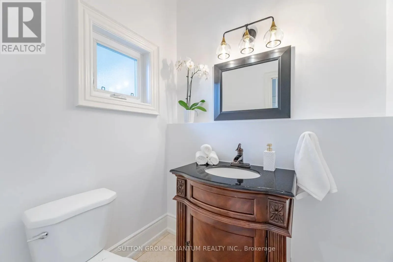 1063 GREENOAKS DRIVE