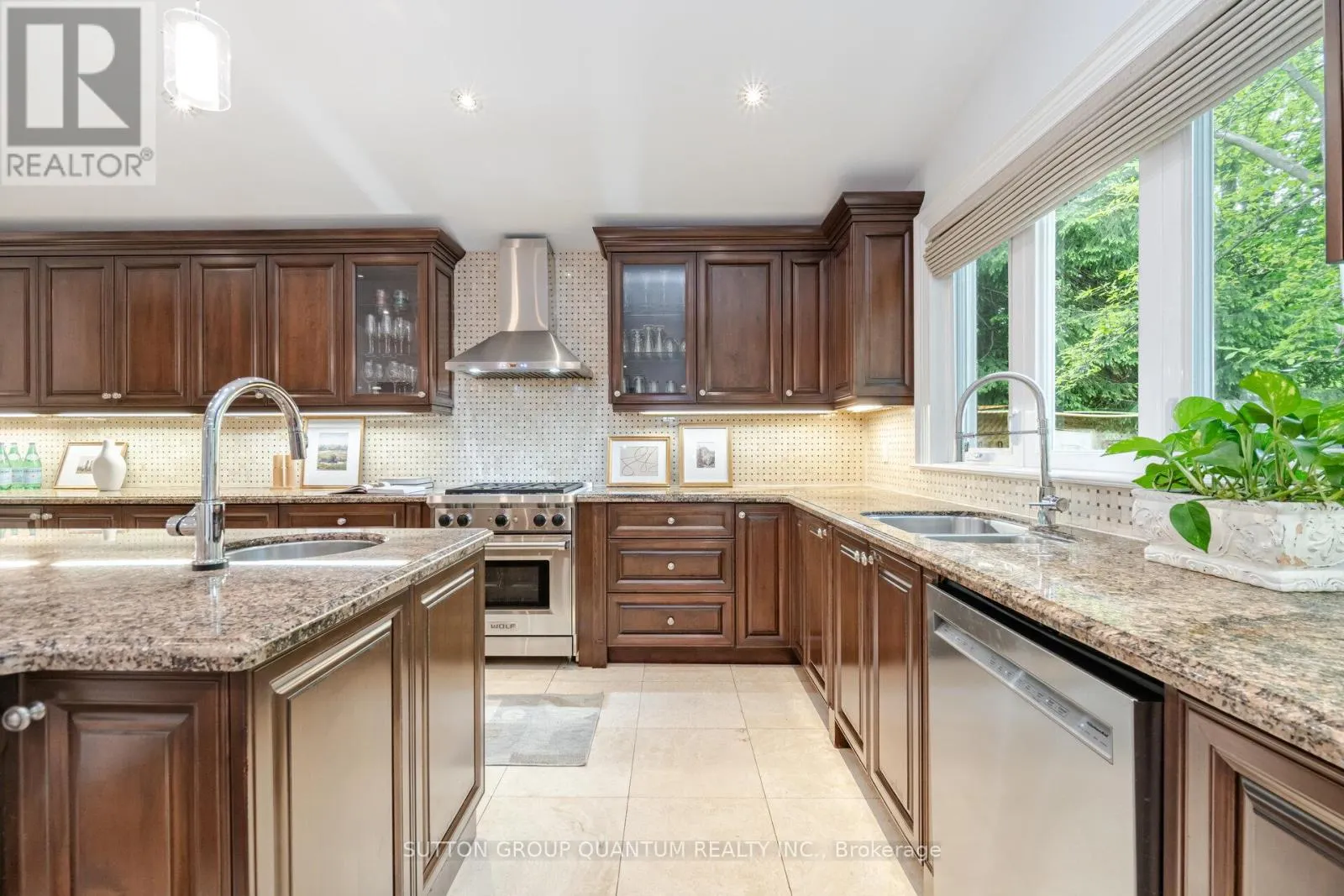 1063 GREENOAKS DRIVE