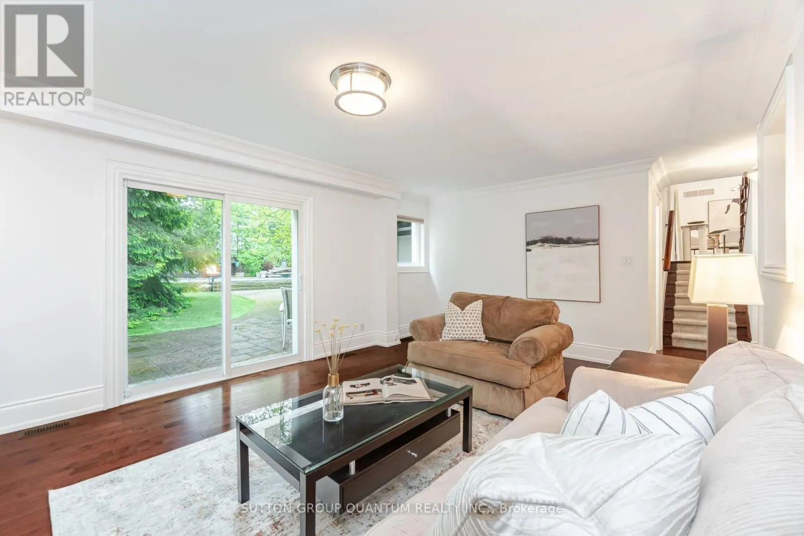1063 GREENOAKS DRIVE