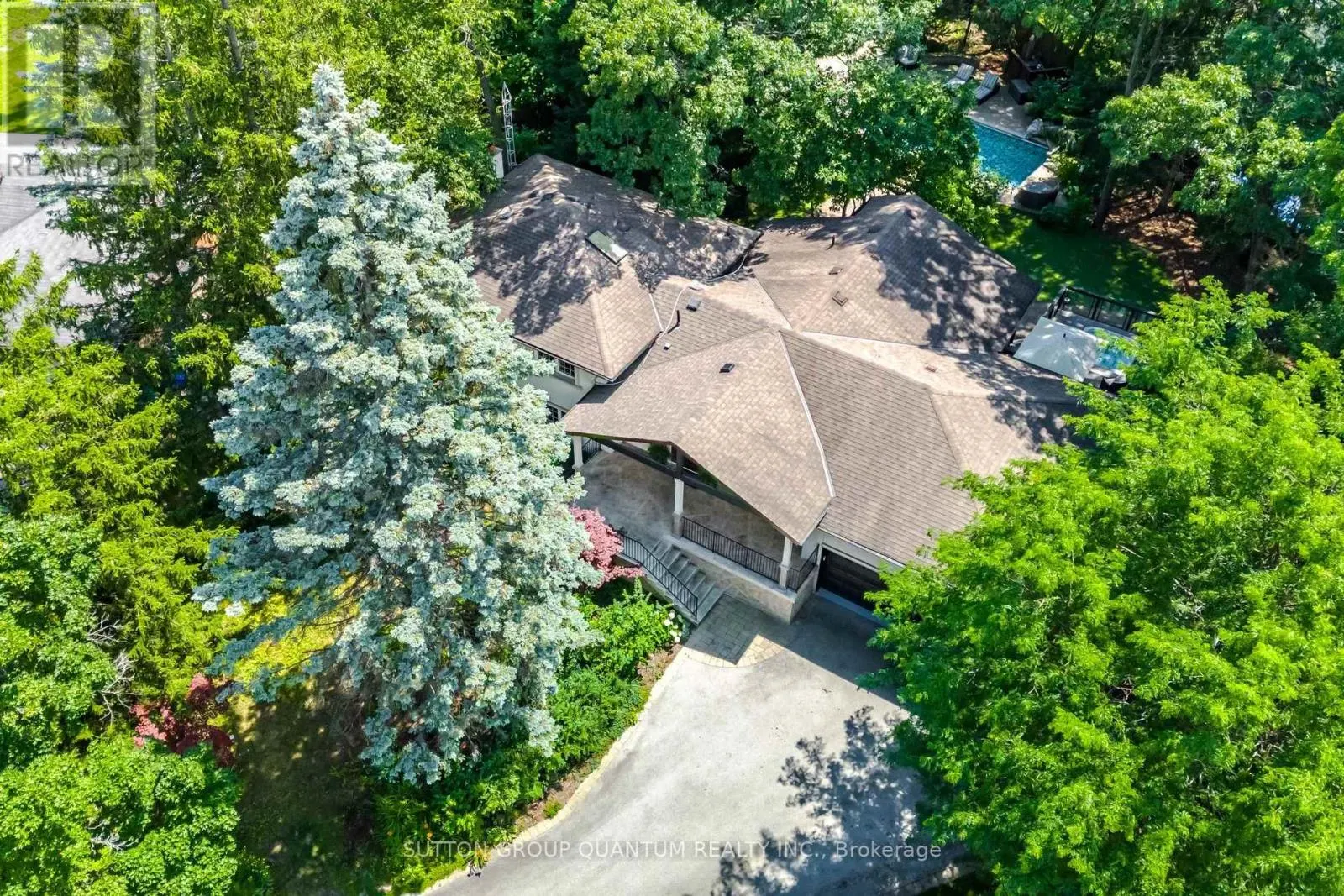 1063 GREENOAKS DRIVE