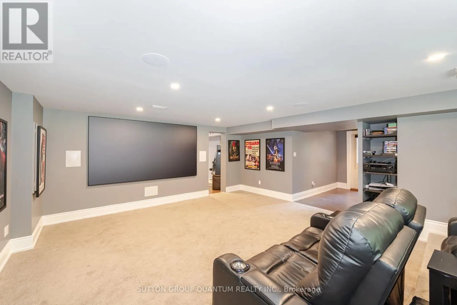 1063 GREENOAKS DRIVE