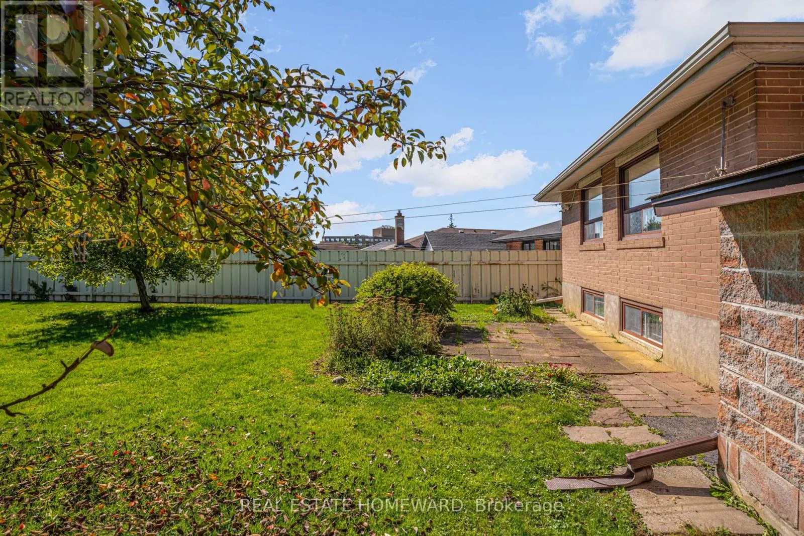 7 JACINTA DRIVE