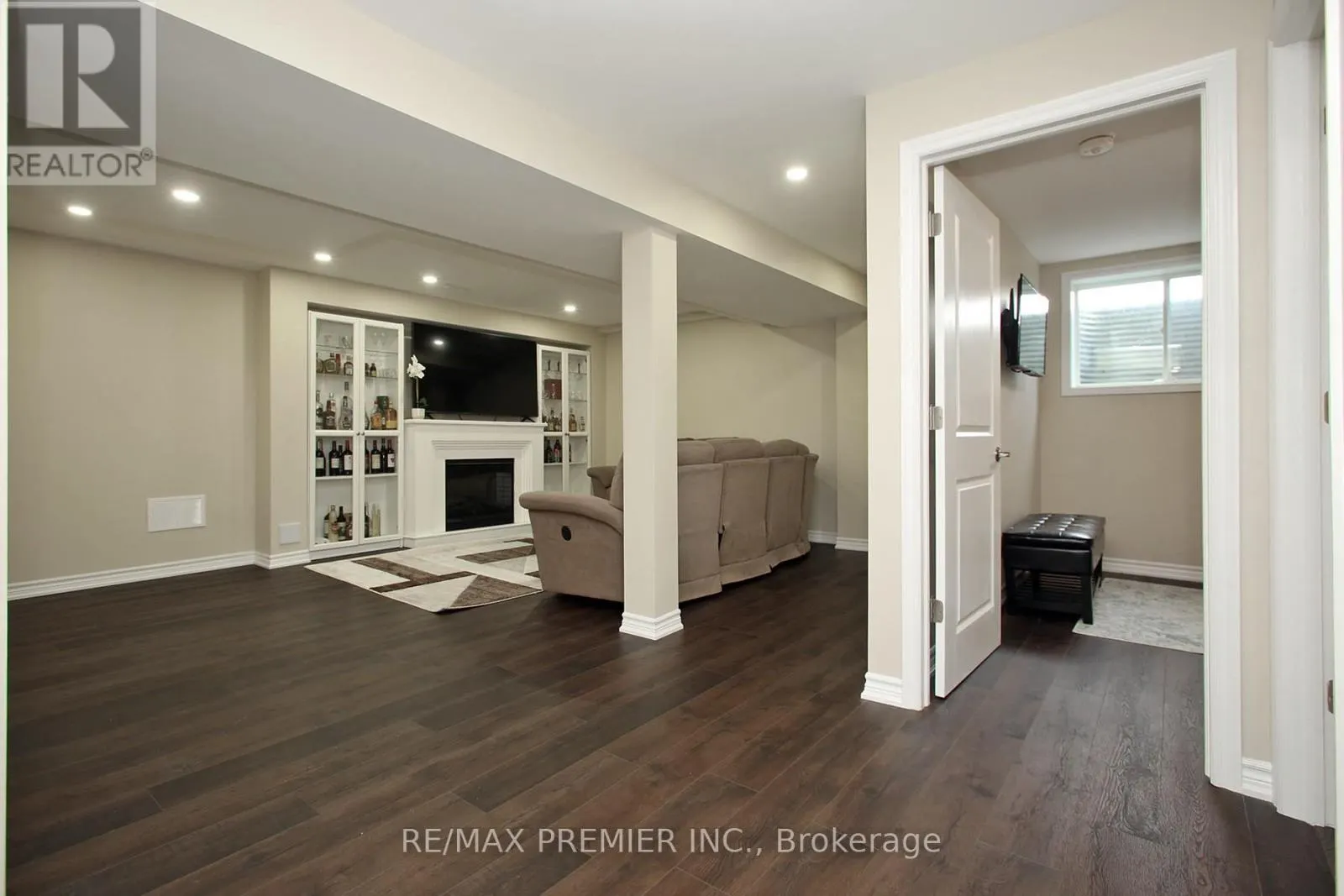 11 TWILLEY ROAD