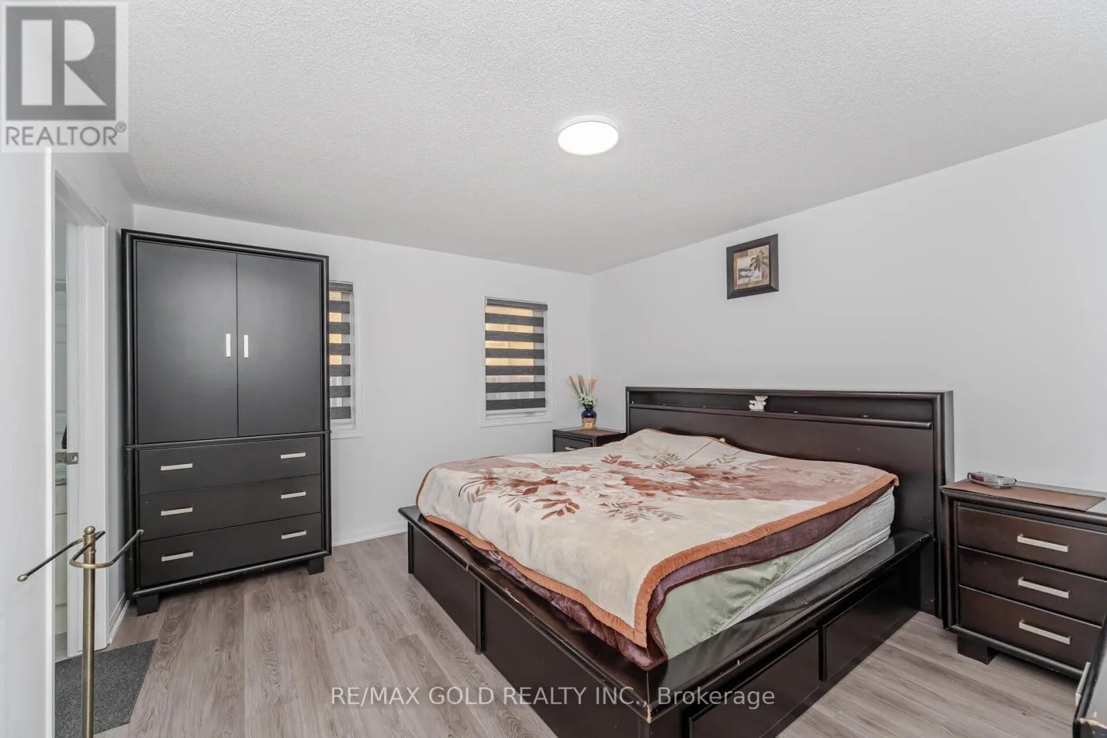 152 VANHORNE CLOSE