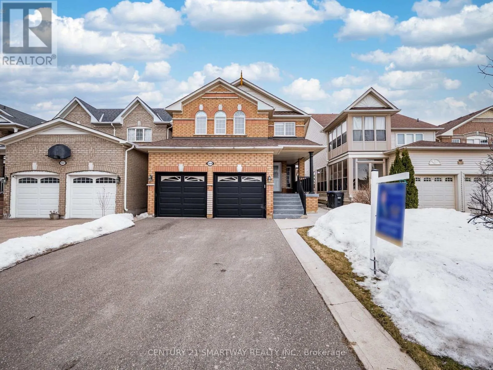 124 PORCHLIGHT ROAD