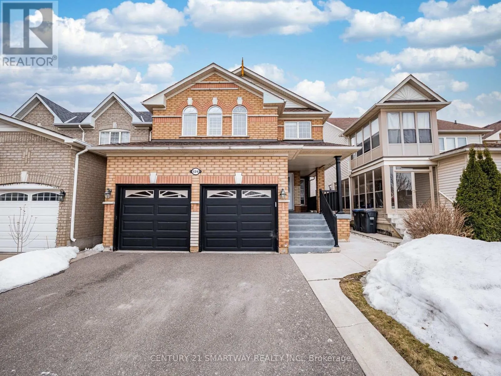 124 PORCHLIGHT ROAD