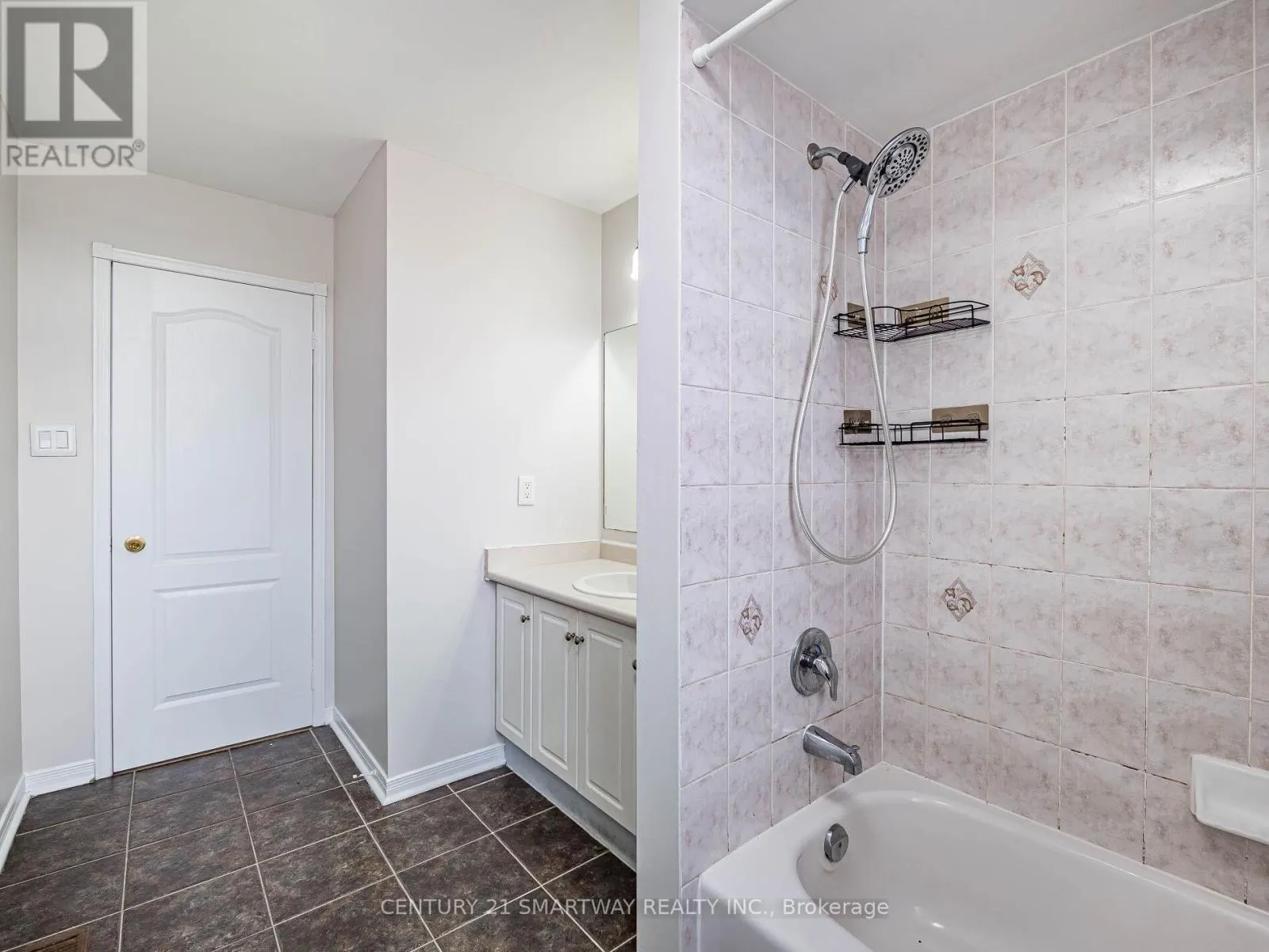 124 PORCHLIGHT ROAD