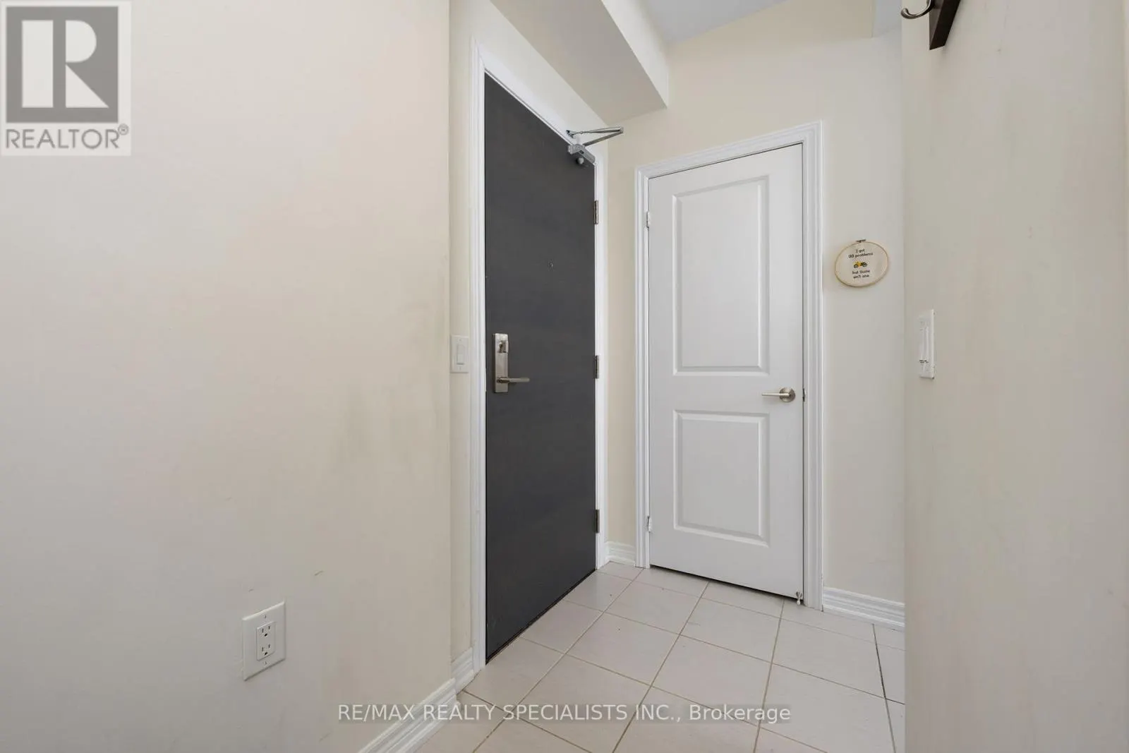 2375 BRONTE ROAD