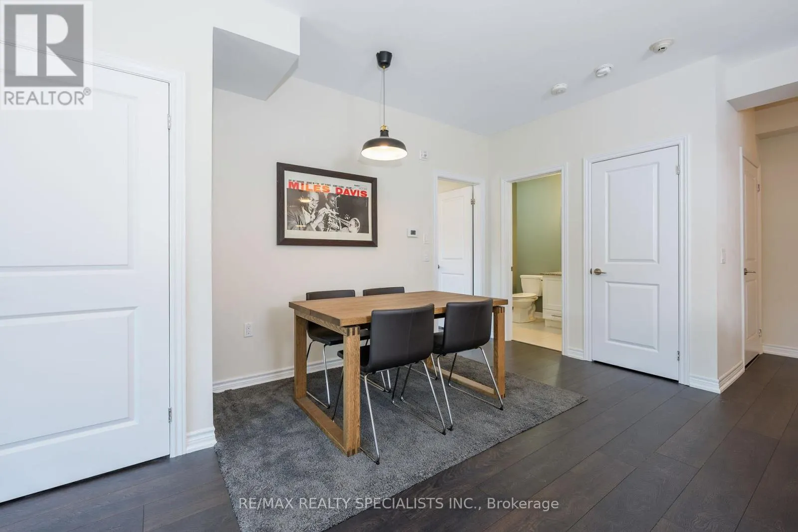 2375 BRONTE ROAD