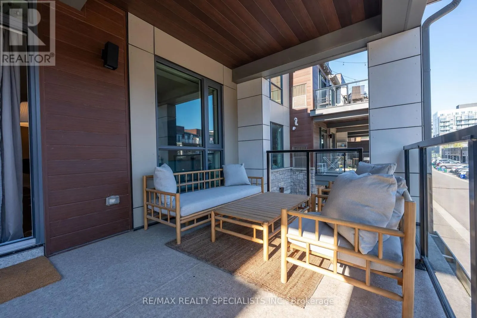 2375 BRONTE ROAD
