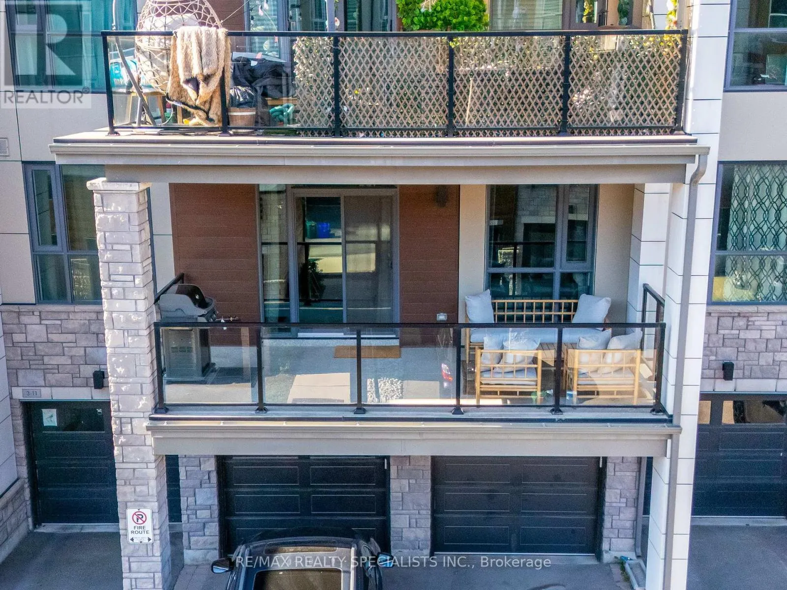 2375 BRONTE ROAD