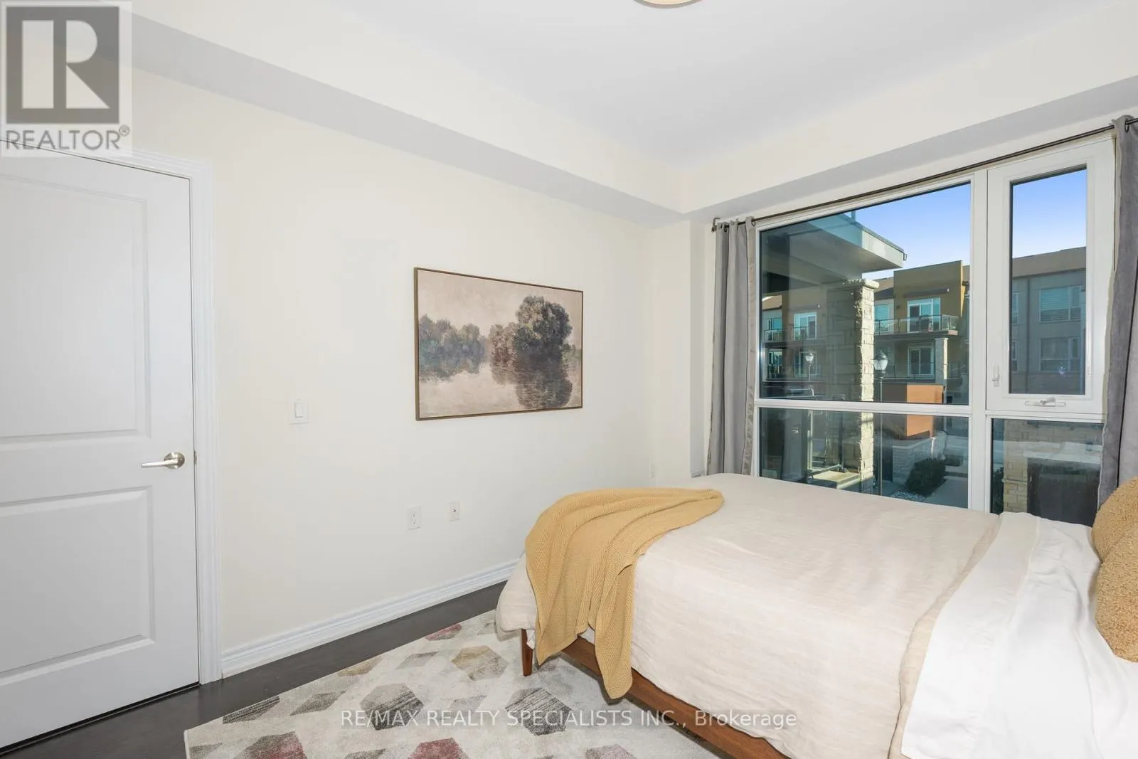 2375 BRONTE ROAD