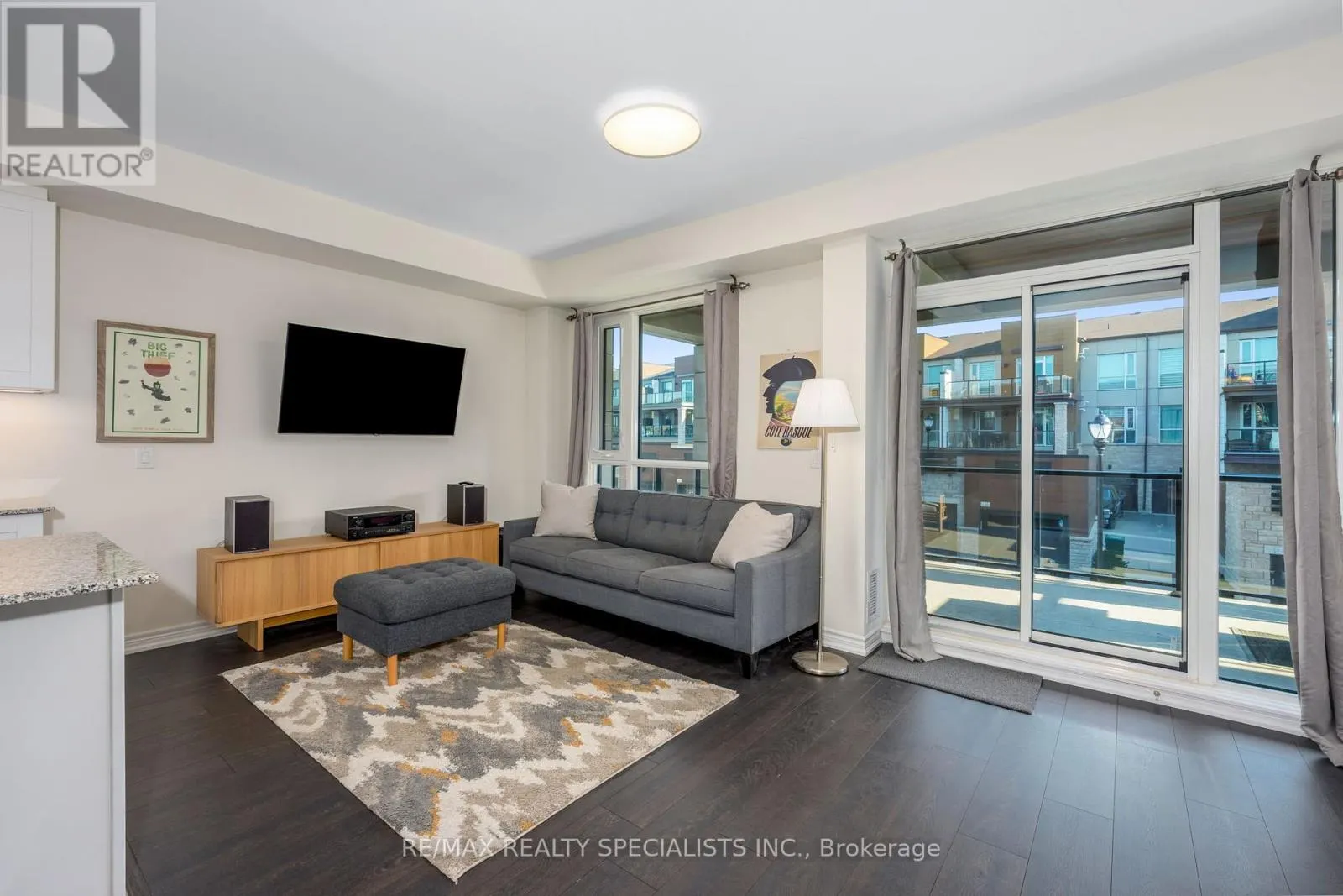 2375 BRONTE ROAD