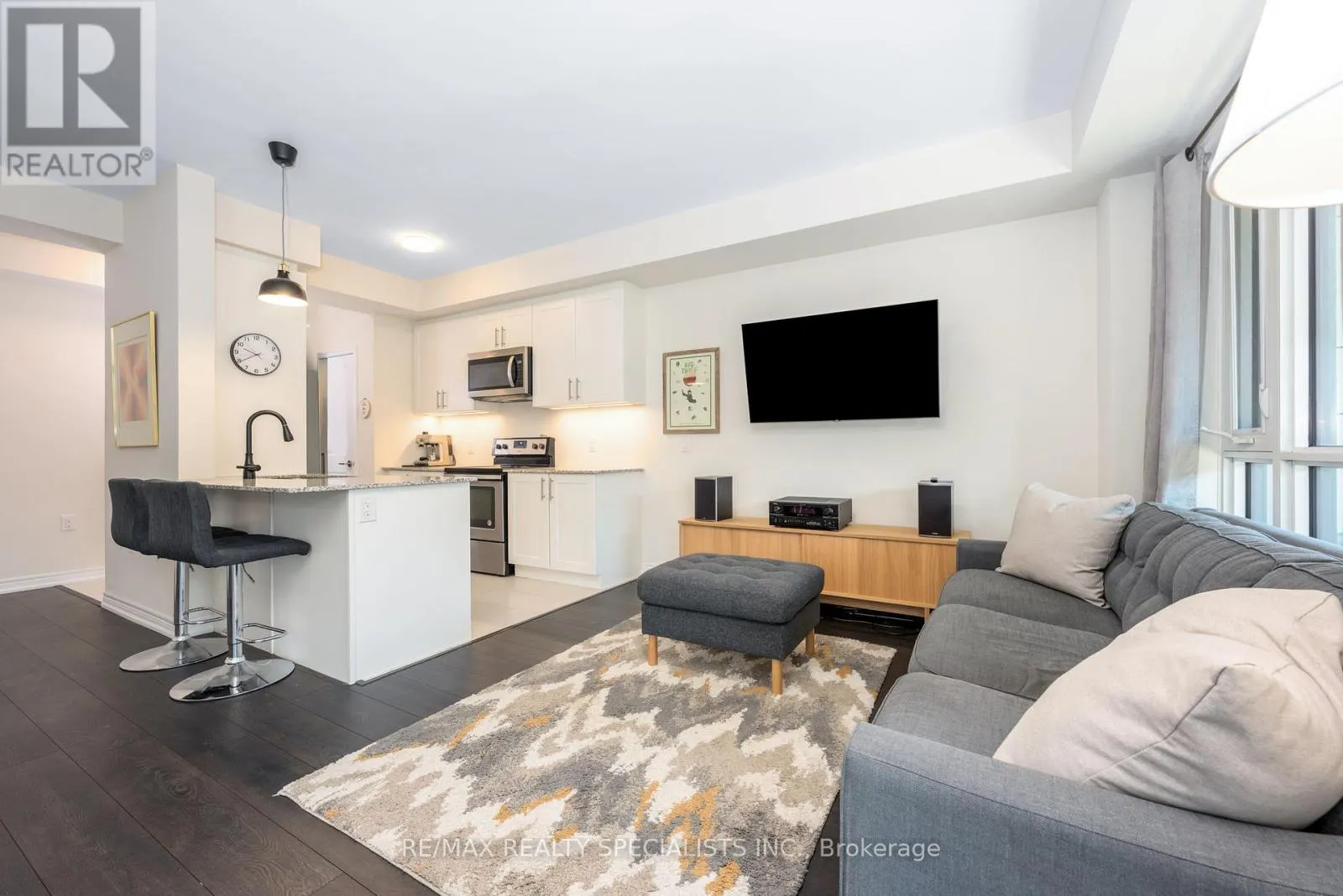 2375 BRONTE ROAD