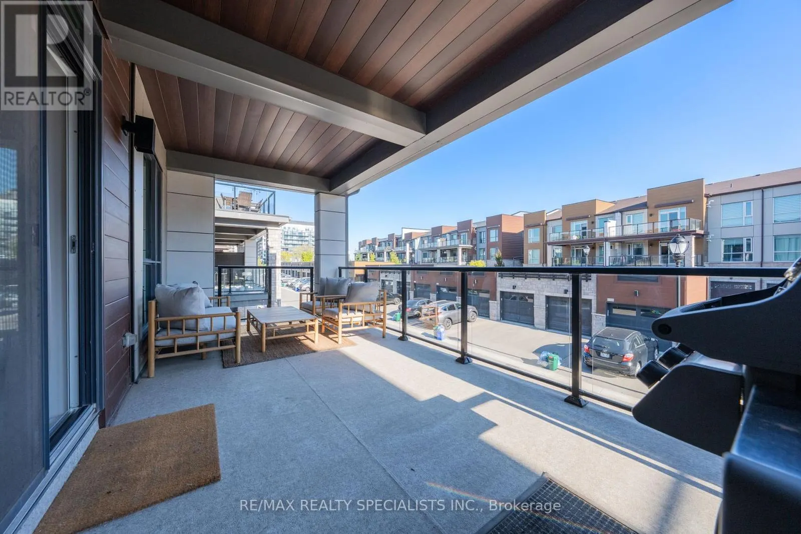 2375 BRONTE ROAD