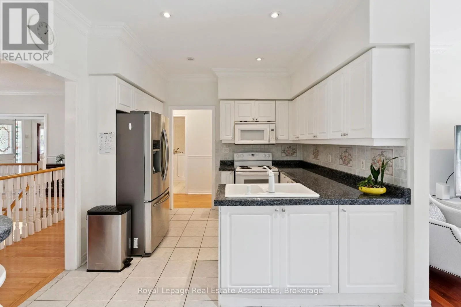 7 POWDER MILL COURT