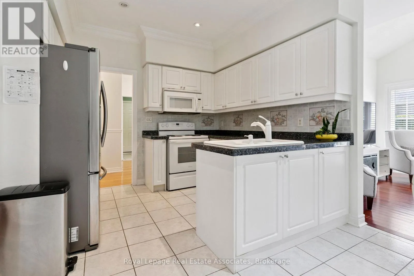 7 POWDER MILL COURT