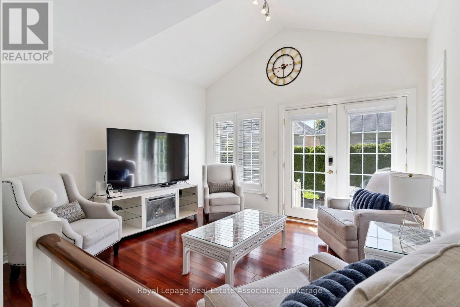 7 POWDER MILL COURT