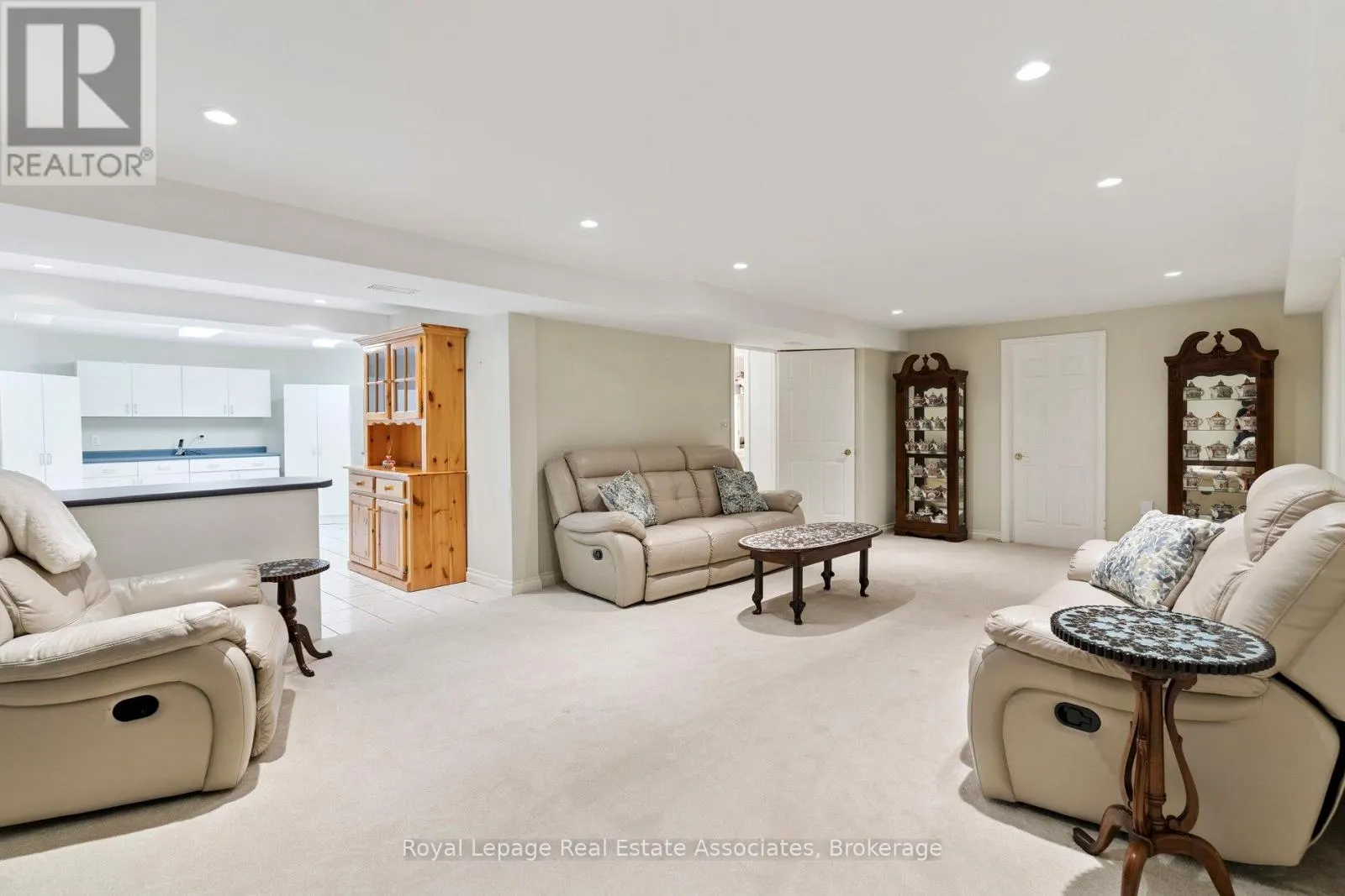 7 POWDER MILL COURT