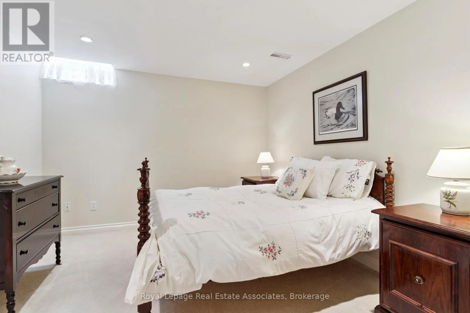 7 POWDER MILL COURT