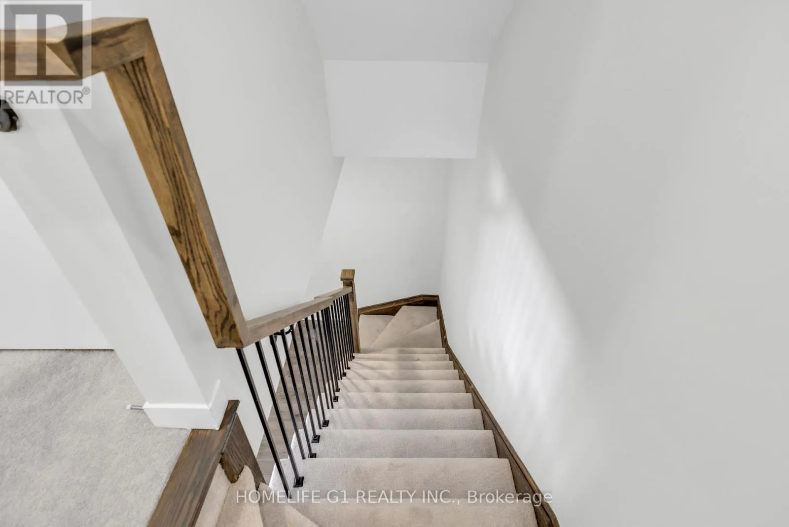 3429 RIDGEWAY DRIVE
